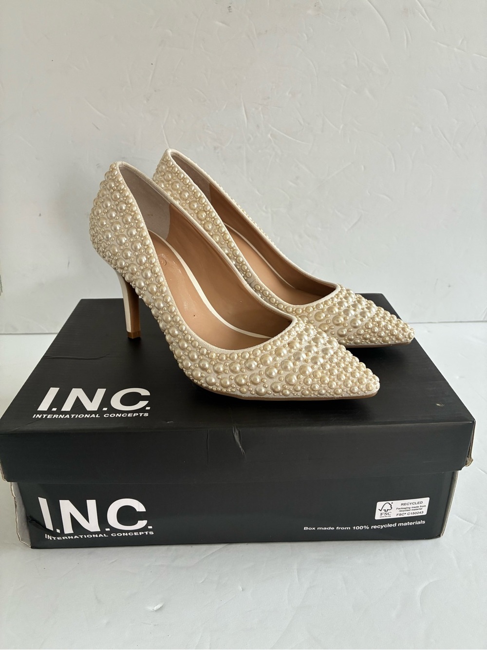 INC International Concept Zitah Pointed Toe Ivory Pearl-Embellished Pump Size 5 - Picture 8 of 8